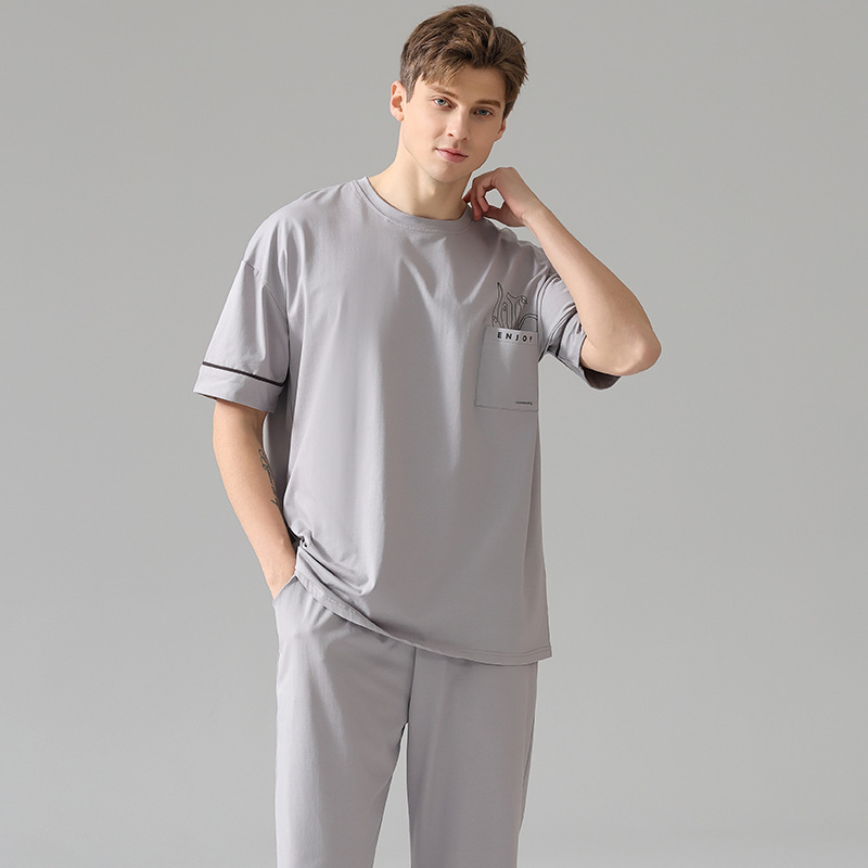 Round Neck Short Sleeved Light Gray Men's Pajamas Set