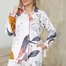 Load image into Gallery viewer, Cotton Printed Long Sleeved Women&#39;s Pajamas Set
